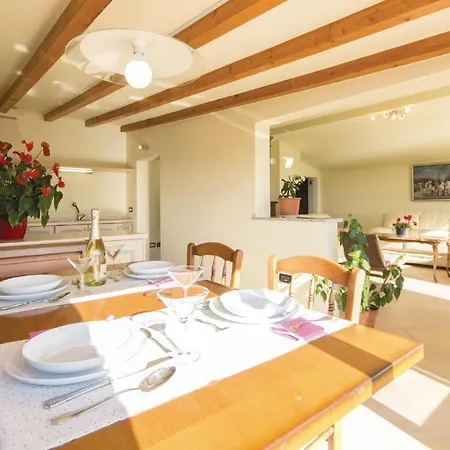 2 Bedroom Awesome In Апартаменты *
