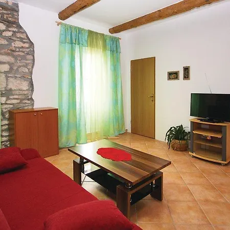 Two-bedroom 0 In 아파트 보드냔